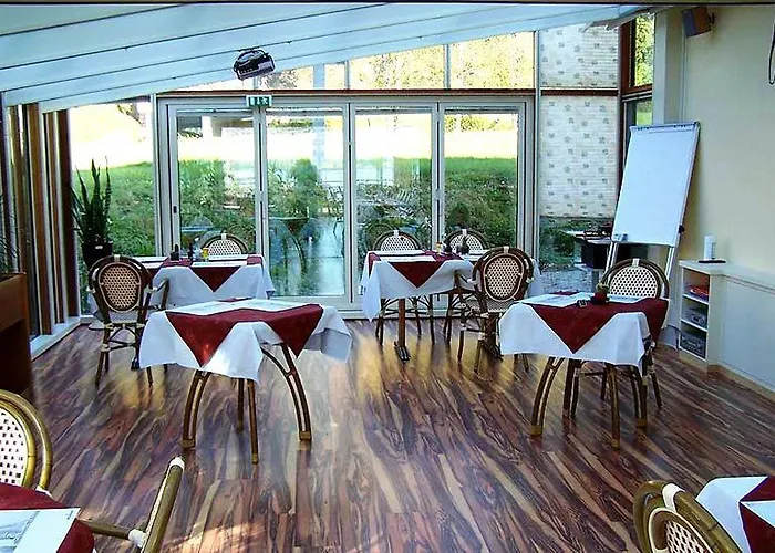 Bellevue Le Rocheray Hotel 3*